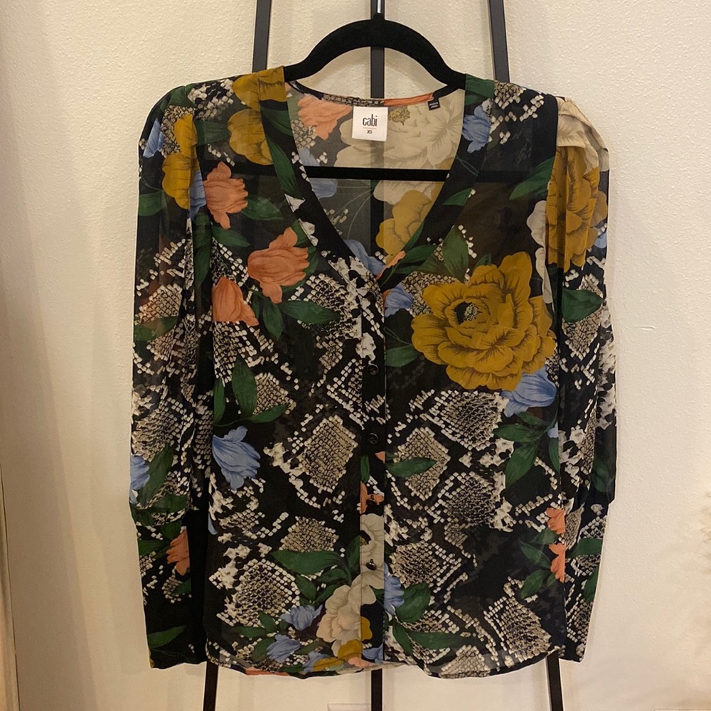 Cabi Top! Only worn once. Perfect like new condition!